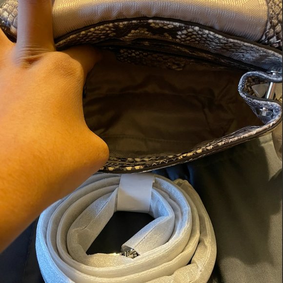 NWT Michael Kors Isabel Natural Small Messenger Crossbody Bag - Picture 4 of 6